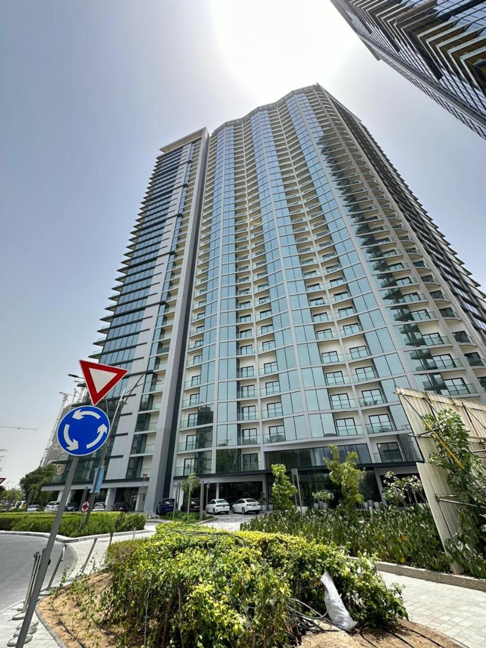 Appartamento Easygo - Sobha Waves 1 Bedroom & Study Modern Dubai
